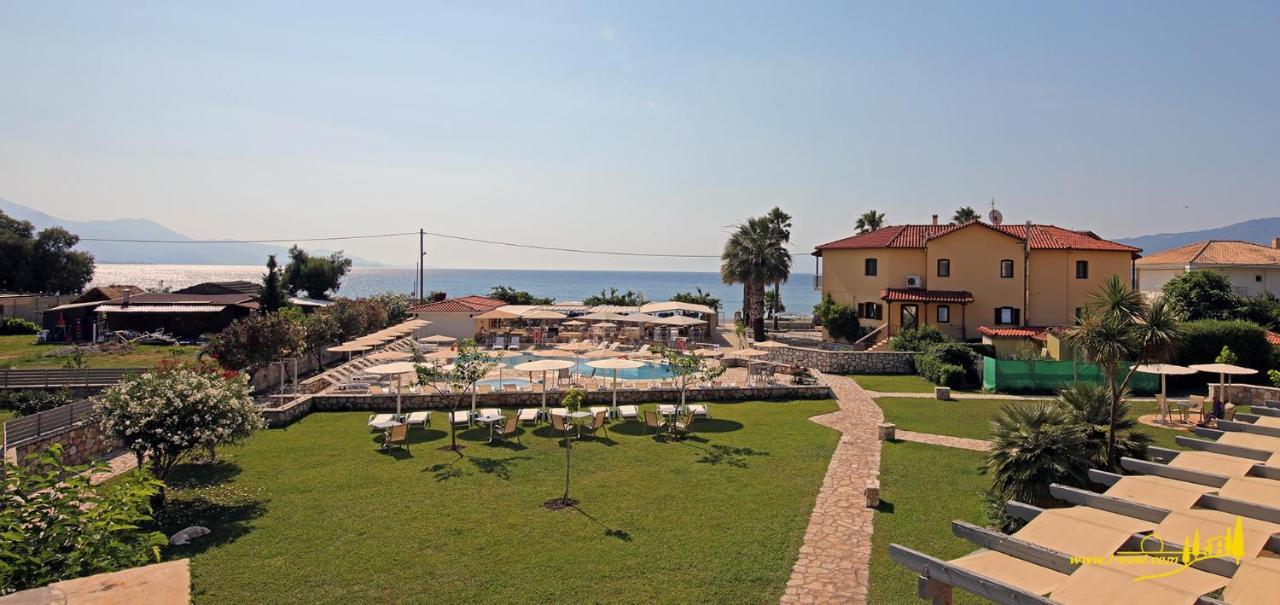 Oasis By The Sea Aparthotel Chiliadou  Exterior photo