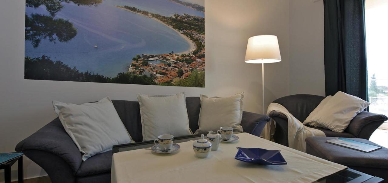 Oasis By The Sea Aparthotel Chiliadou  Exterior photo